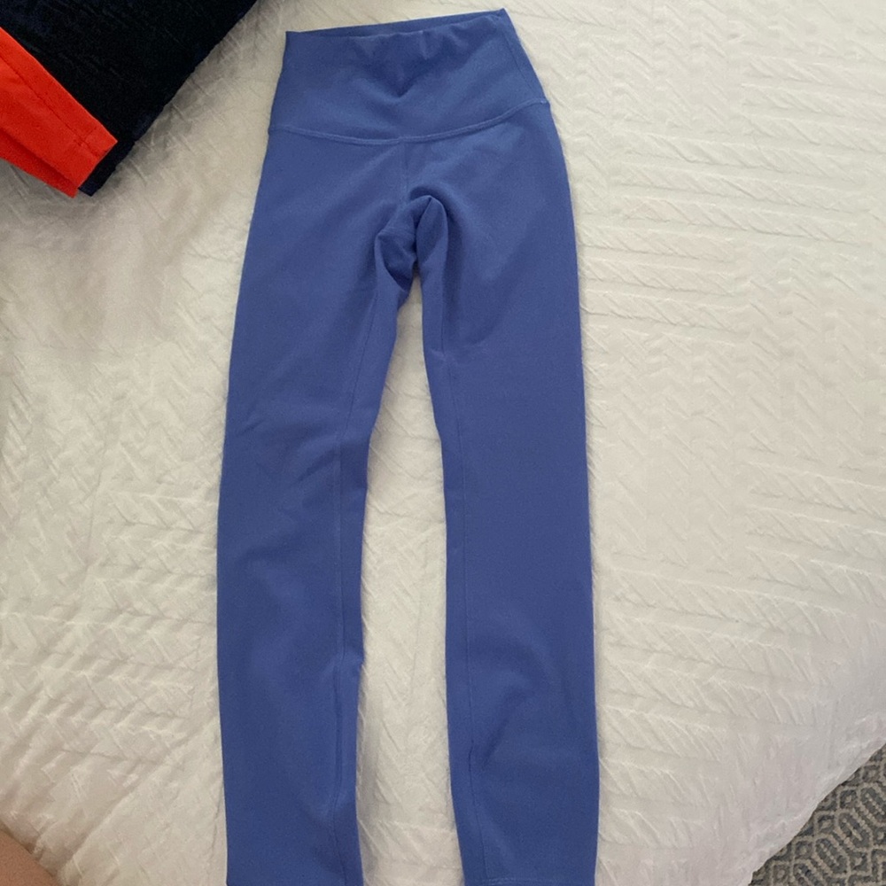 Lululemon wundertrain wild indigo size 0 high rise crop leggings, 23 in